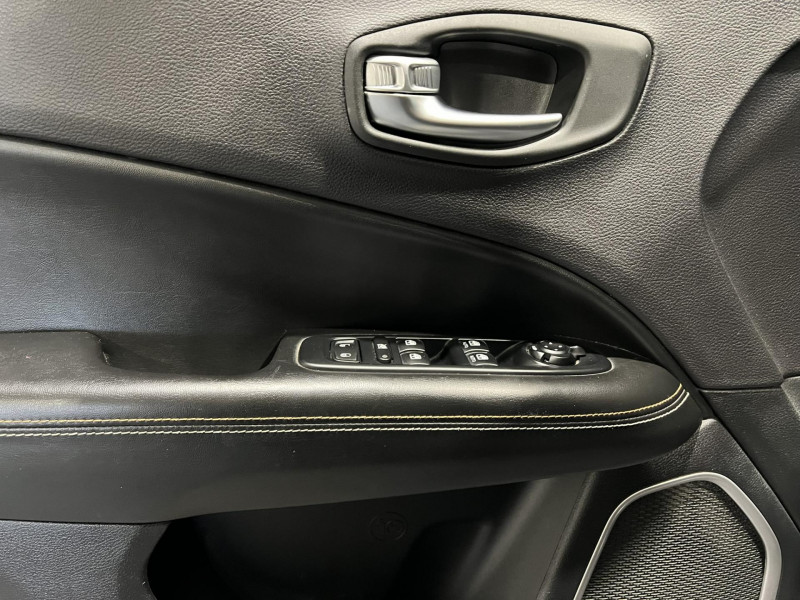 Photo 23 de l'offre de JEEP COMPASS 1.6 MultiJet II - 120 - Longitude à 14990€ chez VL Auto