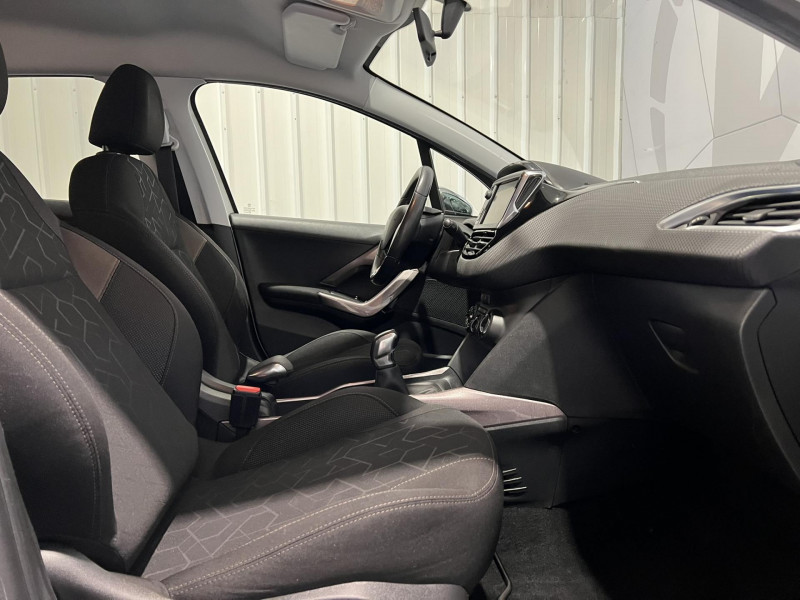 Photo 11 de l'offre de PEUGEOT 2008  1.6 BlueHDi 100ch S&S BVM5 Style à 8490€ chez VL Auto