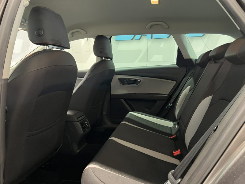 Photo 8 de l'offre de SEAT LEON ST 1.4 TSI 150 Start/Stop ACT FR DSG7 à 15990€ chez VL Auto