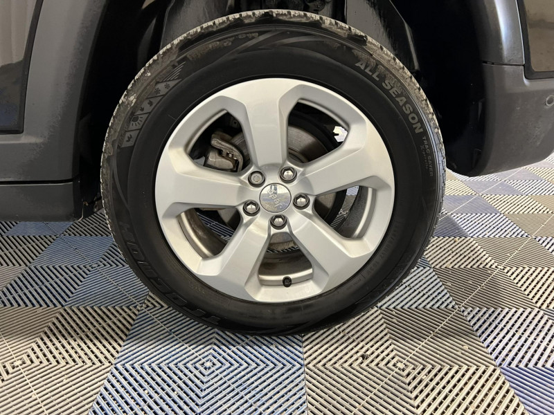 Photo 18 de l'offre de JEEP COMPASS 2.0 I MultiJet II 140 ch Active Drive BVM6 Limited à 16990€ chez VL Auto