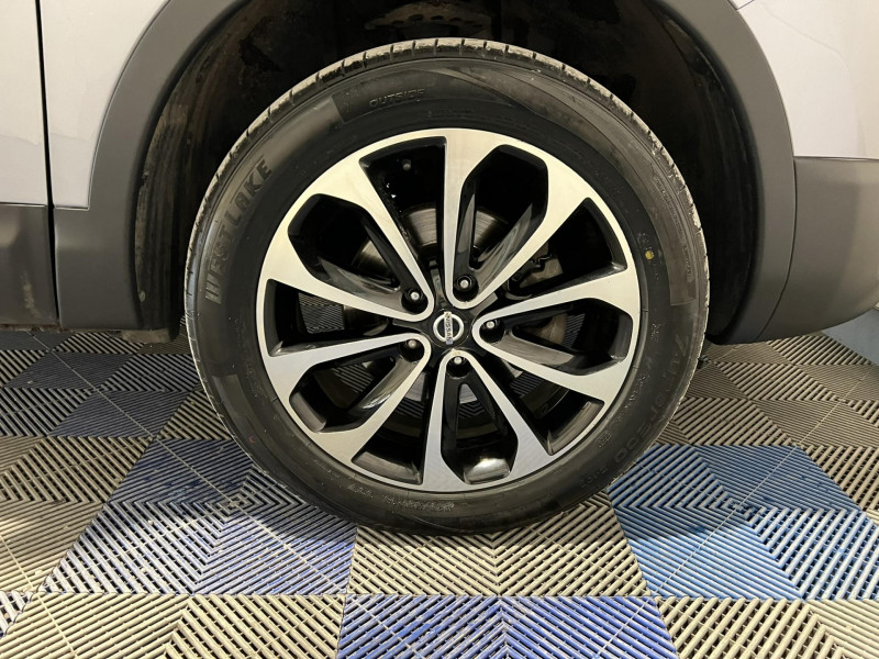 Photo 17 de l'offre de NISSAN QASHQAI 1.6 117 Stop/Start Acenta à 10990€ chez VL Auto