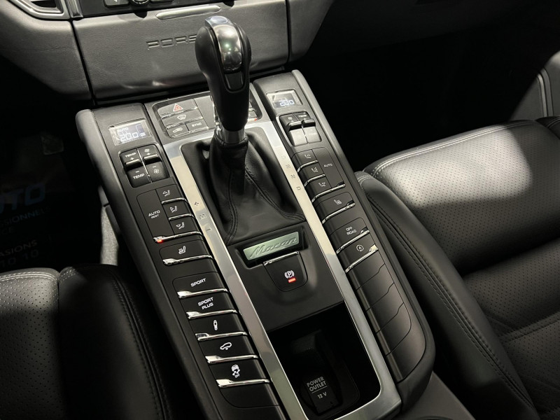 Photo 14 de l'offre de PORSCHE MACAN Turbo 3.6 V6 400 ch PDK à 43990€ chez VL Auto