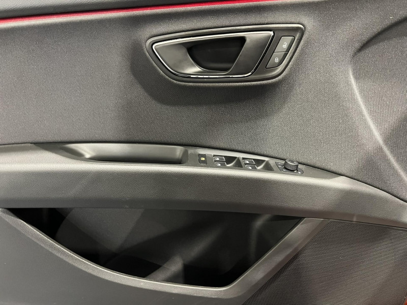 Photo 23 de l'offre de SEAT LEON 1.5 TSI 150 Start/Stop ACT BVM6 FR à 16490€ chez VL Auto
