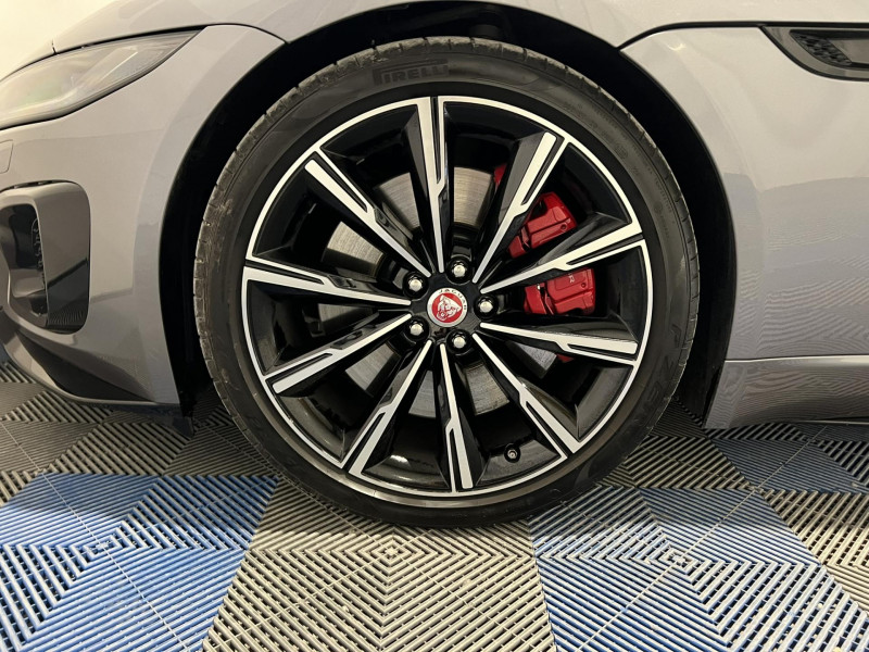 Photo 15 de l'offre de JAGUAR F-TYPE COUPE V8 5L P575 ch BVA8 AWD R75 à 99990€ chez VL Auto