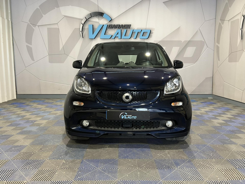 Photo 2 de l'offre de SMART FORTWO Coupé 0.9 90 ch S&S BA6 Brabus Style à 14490€ chez VL Auto