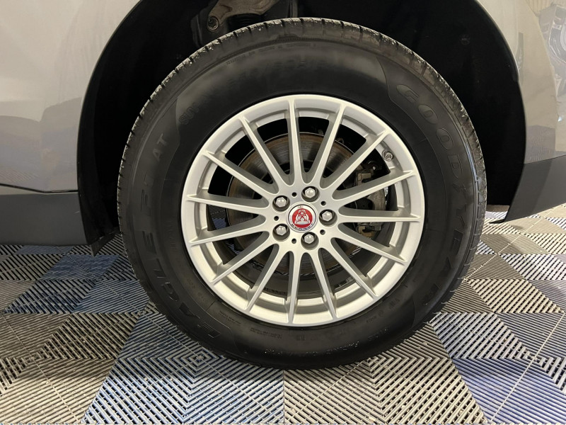 Photo 19 de l'offre de JAGUAR F-PACE 2.0 D - 180 AWD Prestige à 16990€ chez VL Auto