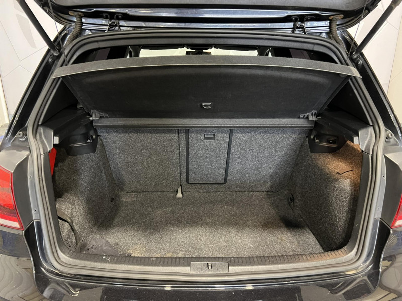 Photo 10 de l'offre de VOLKSWAGEN GOLF 2.0 TSI 210 GTI à 13490€ chez VL Auto
