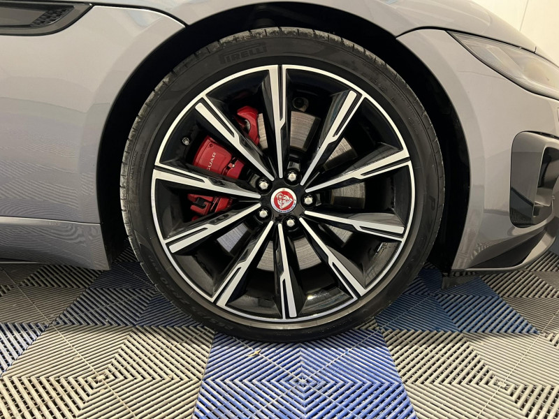 Photo 14 de l'offre de JAGUAR F-TYPE COUPE V8 5L P575 ch BVA8 AWD R75 à 99990€ chez VL Auto