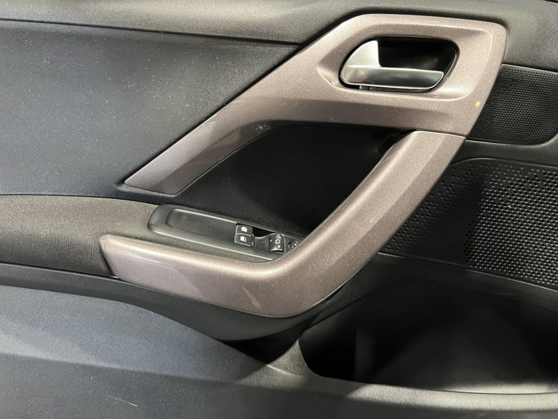 Photo 23 de l'offre de PEUGEOT 2008  1.6 BlueHDi 100ch S&S BVM5 Style à 8490€ chez VL Auto