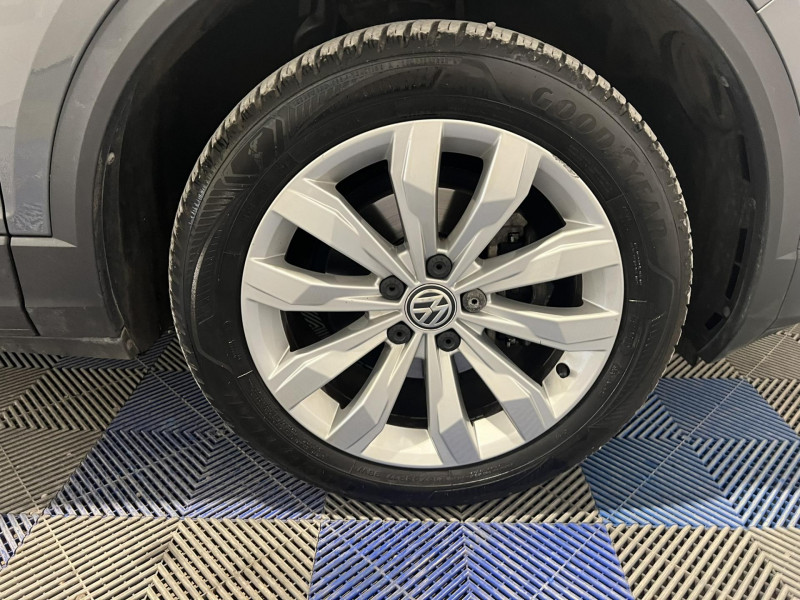 Photo 17 de l'offre de VOLKSWAGEN T-ROC 1.5 TSI 150 EVO Start/Stop  Carat à 17990€ chez VL Auto