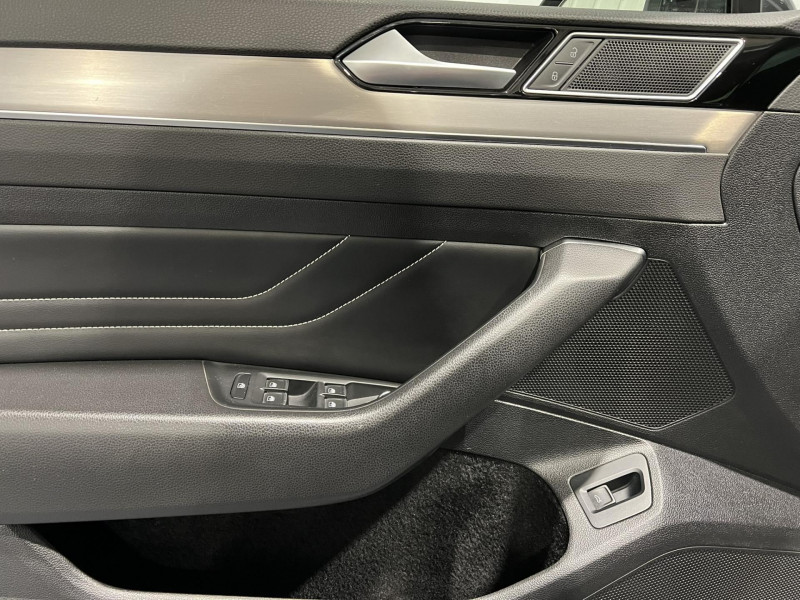 Photo 23 de l'offre de VOLKSWAGEN Passat SW 2.0 TDI 190 DSG7 Elegance à 22990€ chez VL Auto