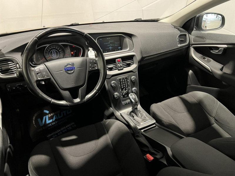 Photo 10 de l'offre de VOLVO V40 CROSS COUNTRY D2 115 Kinetic BVA à 15990€ chez VL Auto