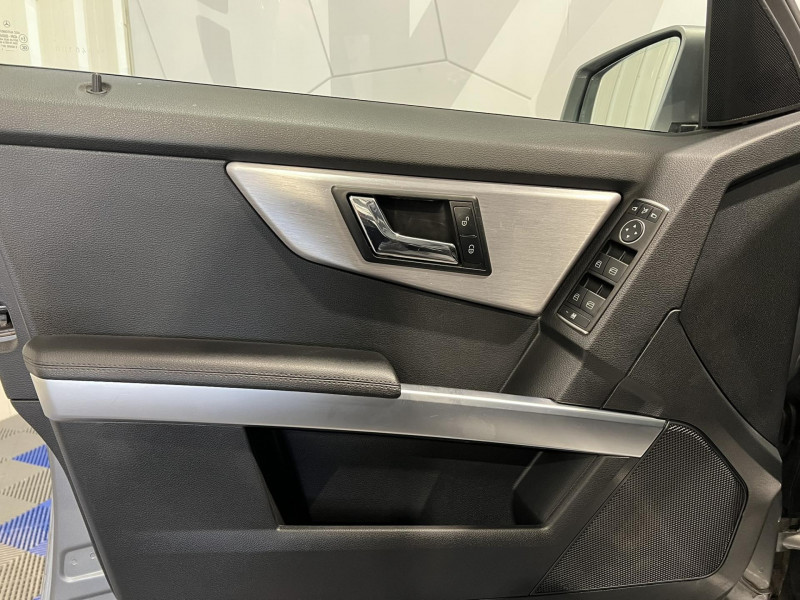 Photo 19 de l'offre de MERCEDES-BENZ GLK 200 CDI BlueEFFICIENCY à 10990€ chez VL Auto