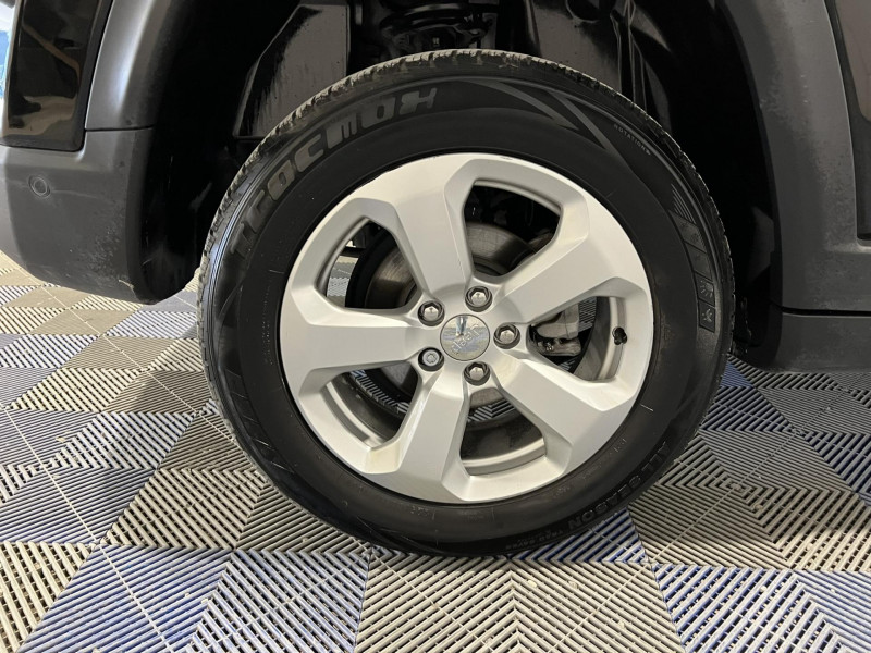 Photo 15 de l'offre de JEEP COMPASS 2.0 I MultiJet II 140 ch Active Drive BVM6 Limited à 16990€ chez VL Auto