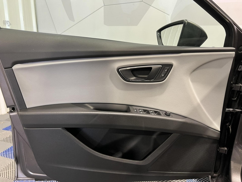 Photo 21 de l'offre de SEAT LEON ST 1.4 TSI 150 Start/Stop ACT FR DSG7 à 15990€ chez VL Auto