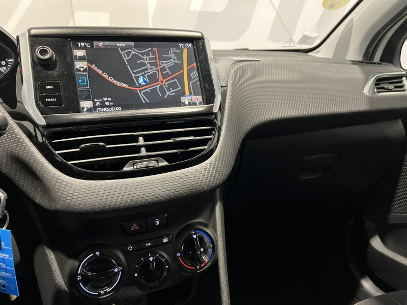 Photo 15 de l'offre de PEUGEOT 2008  1.6 BlueHDi 100ch S&S BVM5 Style à 8490€ chez VL Auto