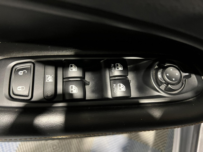 Photo 22 de l'offre de JEEP COMPASS 1.6 MultiJet II - 120 - Longitude à 14990€ chez VL Auto