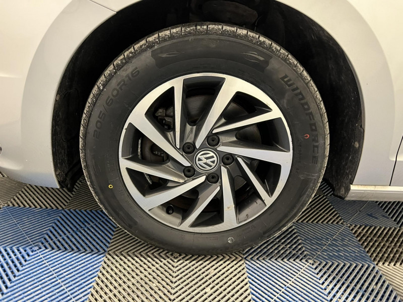 Photo 19 de l'offre de VOLKSWAGEN TOURAN 1.4 TSI 150 BMT DSG7 5pl Sound à 14990€ chez VL Auto