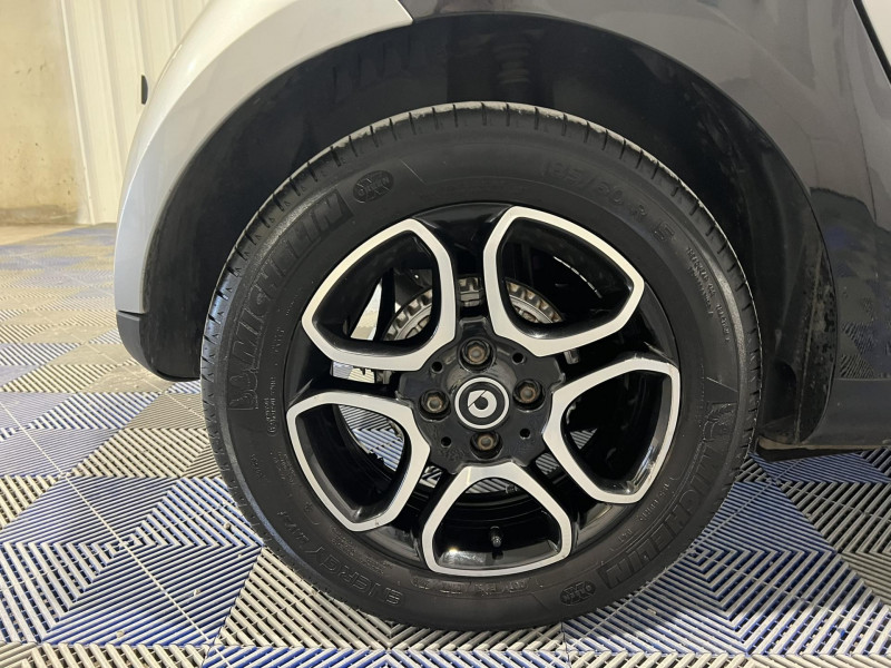 Photo 13 de l'offre de SMART FORTWO 0.9 90 ch S&S BA6 Prime à 11990€ chez VL Auto