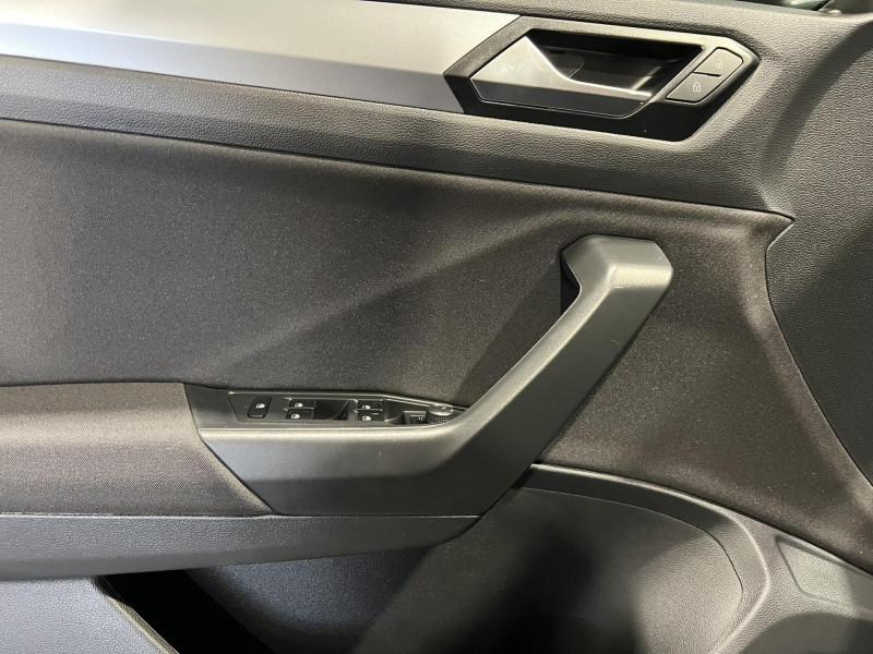 Photo 22 de l'offre de VOLKSWAGEN T-ROC 1.0 TSI 110 Start/Stop BVM6 Life à 21490€ chez VL Auto