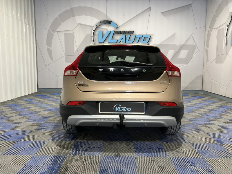 Photo 4 de l'offre de VOLVO V40 CROSS COUNTRY D2 115 Kinetic BVA à 15990€ chez VL Auto