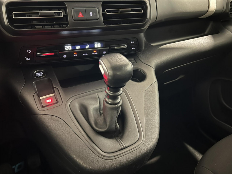 Photo 14 de l'offre de CITROEN BERLINGO Taille M BlueHDi 130 S&S BVM6 Shine à 17990€ chez VL Auto