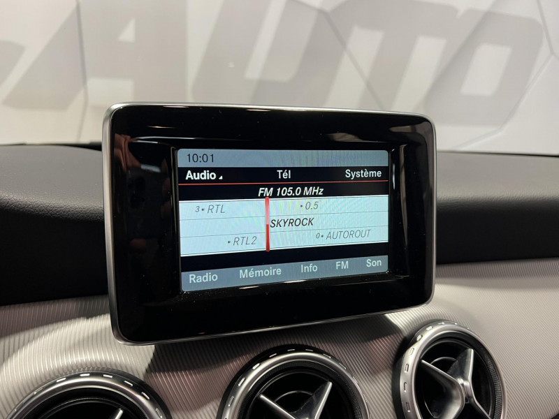Photo 13 de l'offre de MERCEDES-BENZ CLASSE GLA 250 4-Matic Sensation 7-G DCT BVA à 20990€ chez VL Auto