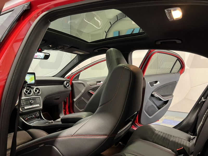 Photo 14 de l'offre de MERCEDES-BENZ CLASSE A 200 d 7G-DCT Fascination à 18990€ chez VL Auto