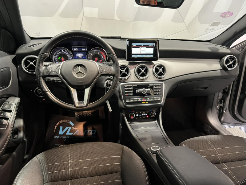 Photo 16 de l'offre de MERCEDES-BENZ CLASSE GLA 250 4-Matic Sensation 7-G DCT BVA à 20990€ chez VL Auto