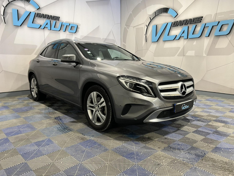 Mercedes-Benz CLASSE GLA 250 4-Matic Sensation 7-G DCT BVA ESSENCE Gris Occasion à vendre