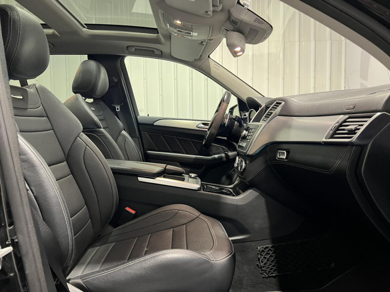 Photo 11 de l'offre de MERCEDES-BENZ CLASSE M ML 63 AMG 4MATIC bva pack performance AMG 558 CV à 44990€ chez VL Auto