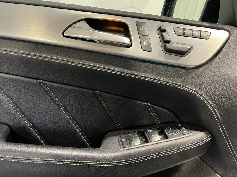 Photo 23 de l'offre de MERCEDES-BENZ CLASSE M ML 63 AMG 4MATIC bva pack performance AMG 558 CV à 44990€ chez VL Auto