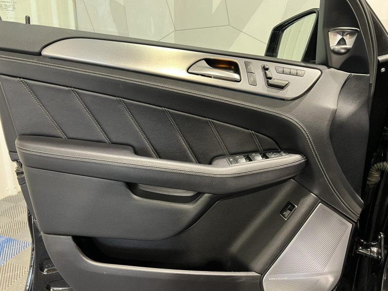 Photo 21 de l'offre de MERCEDES-BENZ CLASSE M ML 63 AMG 4MATIC bva pack performance AMG 558 CV à 44990€ chez VL Auto
