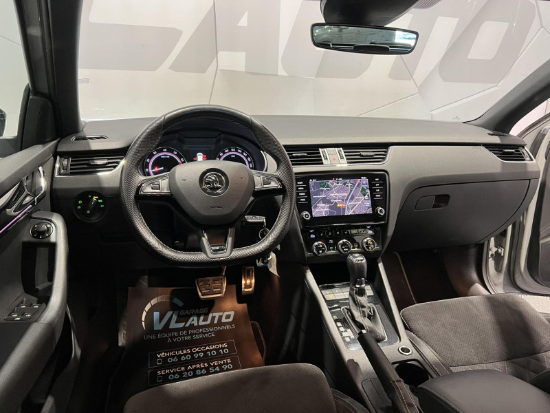 Photo 16 de l'offre de SKODA OCTAVIA COMBI 2.0 TSI 245 ch DSG7 RS à 21990€ chez VL Auto