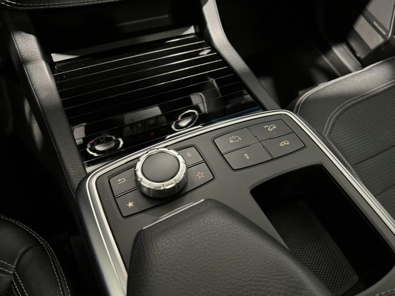 Photo 14 de l'offre de MERCEDES-BENZ CLASSE M ML 63 AMG 4MATIC bva pack performance AMG 558 CV à 44990€ chez VL Auto