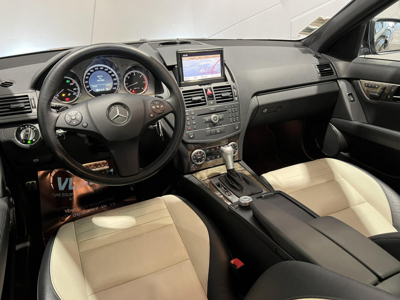 Photo 10 de l'offre de MERCEDES-BENZ CLASSE C 320 CDI Avantgarde 4-Matic BVA à 13990€ chez VL Auto