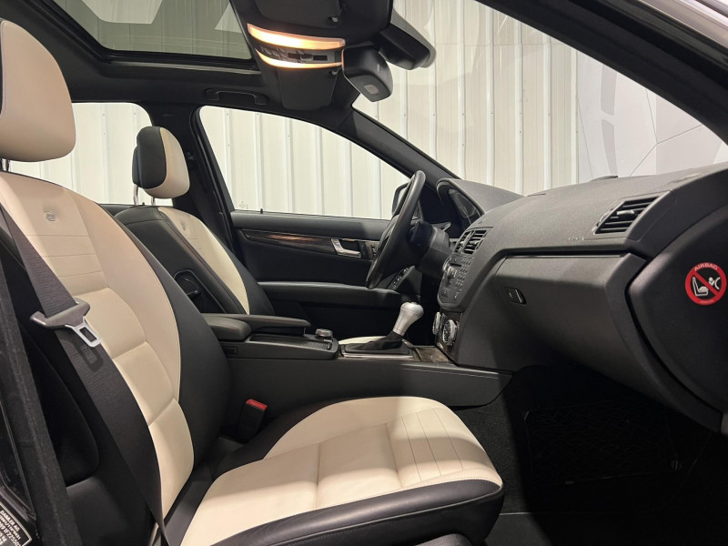 Photo 11 de l'offre de MERCEDES-BENZ CLASSE C 320 CDI Avantgarde 4-Matic BVA à 13990€ chez VL Auto