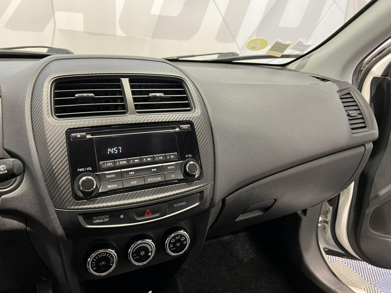 Photo 12 de l'offre de MITSUBISHI ASX  1.6 DI-D 115 BVM6 4x2 Invite à 9990€ chez VL Auto