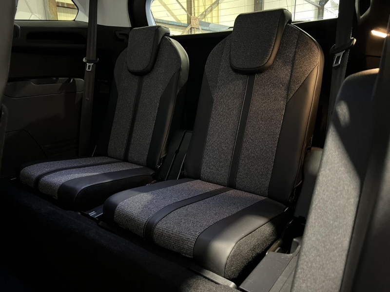 Photo 10 de l'offre de PEUGEOT 5008  BlueHDi 130ch S&S EAT8 Allure 7 Places à 18490€ chez VL Auto