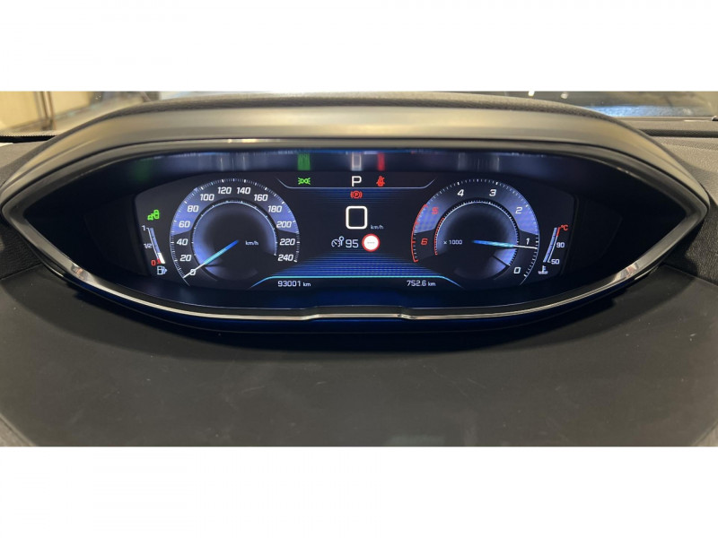 Photo 12 de l'offre de PEUGEOT 5008  BlueHDi 130ch S&S EAT8 Allure 7 Places à 18490€ chez VL Auto