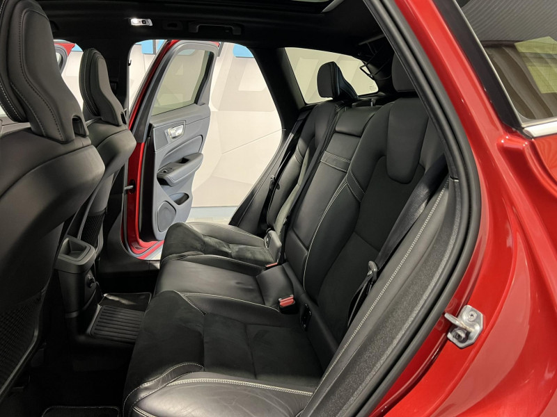 Photo 9 de l'offre de VOLVO XC60  T8 Twin Engine 303 ch + 87 ch Geartronic 8 R-Design à 33990€ chez VL Auto