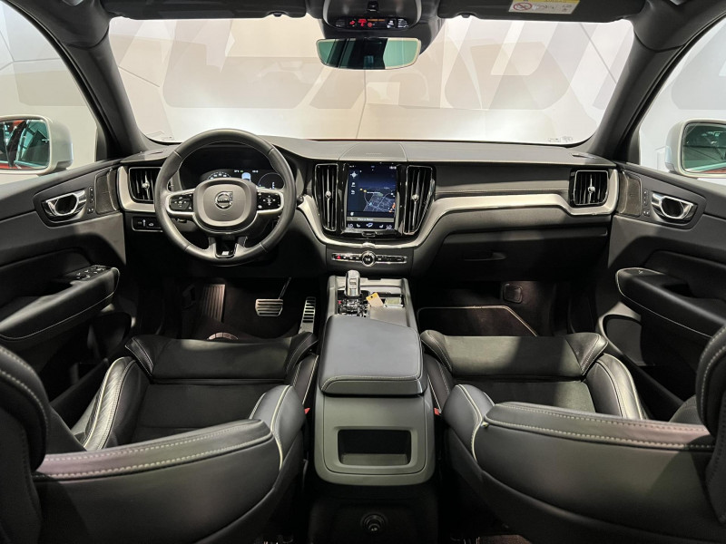 Photo 7 de l'offre de VOLVO XC60  T8 Twin Engine 303 ch + 87 ch Geartronic 8 R-Design à 33990€ chez VL Auto