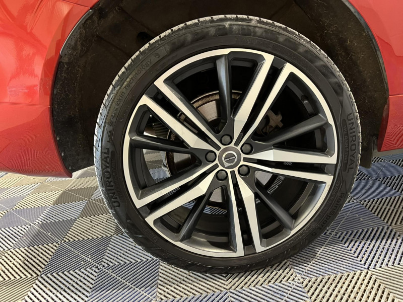 Photo 19 de l'offre de VOLVO XC60  T8 Twin Engine 303 ch + 87 ch Geartronic 8 R-Design à 33990€ chez VL Auto