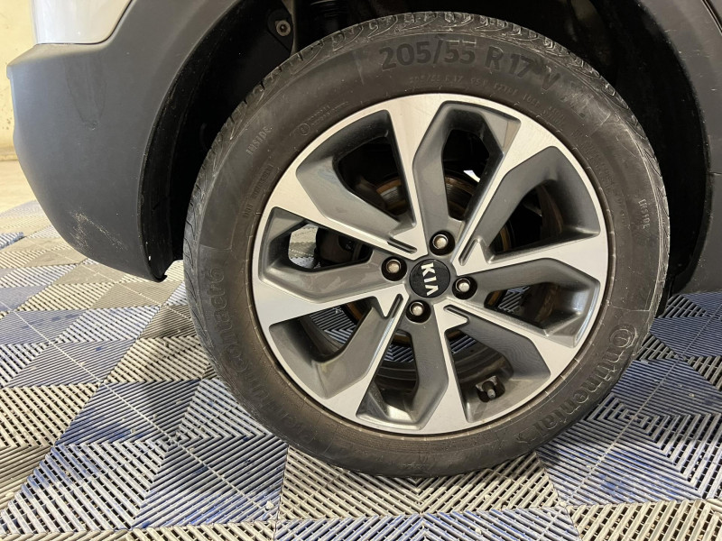 Photo 17 de l'offre de KIA STONIC 1.6 CRDi 110 ch Active à 12490€ chez VL Auto