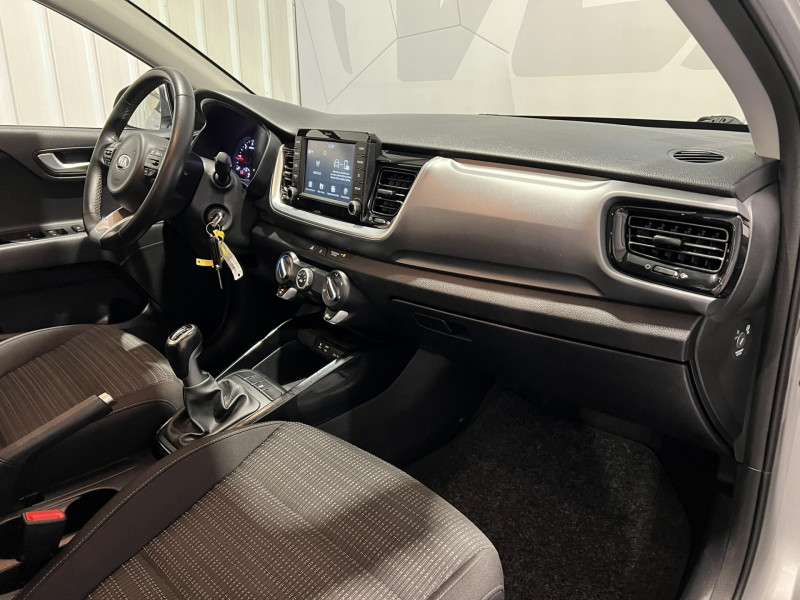 Photo 8 de l'offre de KIA STONIC 1.6 CRDi 110 ch Active à 12490€ chez VL Auto