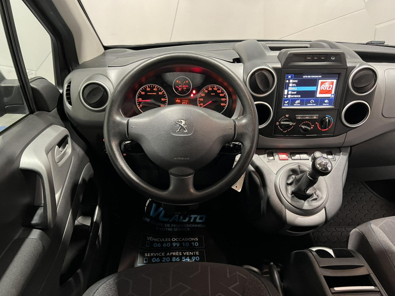 Photo 15 de l'offre de PEUGEOT Partner tepee 1.6 BlueHDi 100ch BVM5 Style à 12990€ chez VL Auto