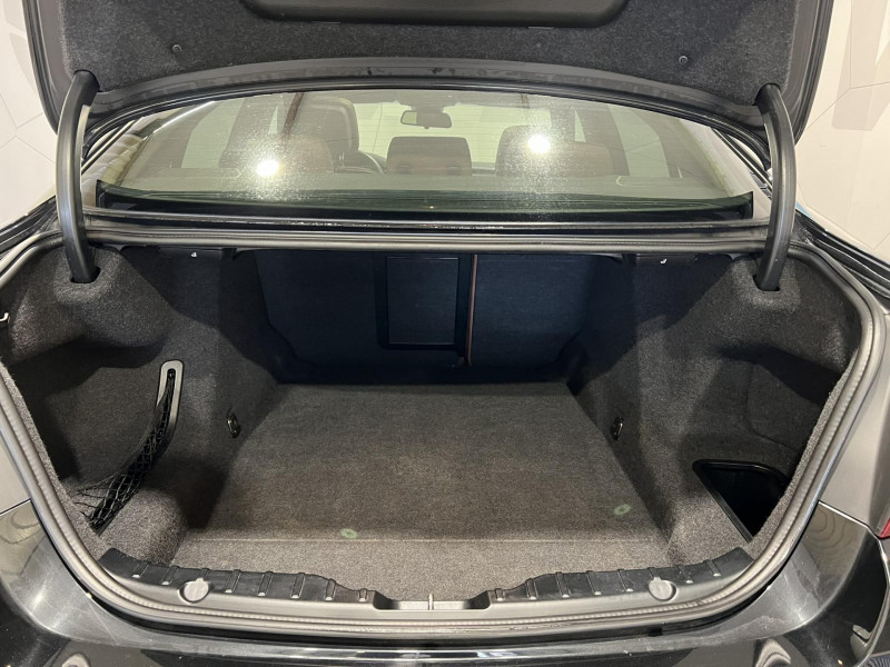 Photo 10 de l'offre de BMW SERIE 5 520d 184ch F10 Confort BVA à 16490€ chez VL Auto