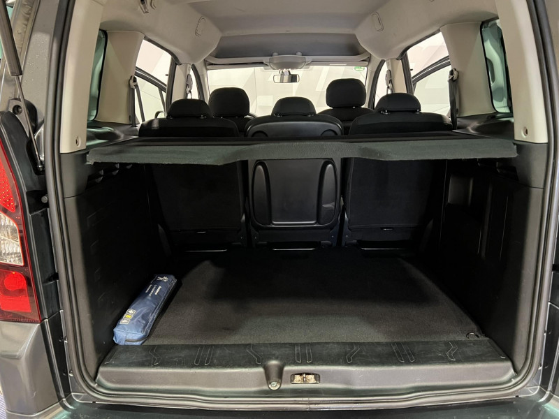 Photo 10 de l'offre de PEUGEOT Partner tepee 1.6 BlueHDi 100ch BVM5 Style à 12990€ chez VL Auto