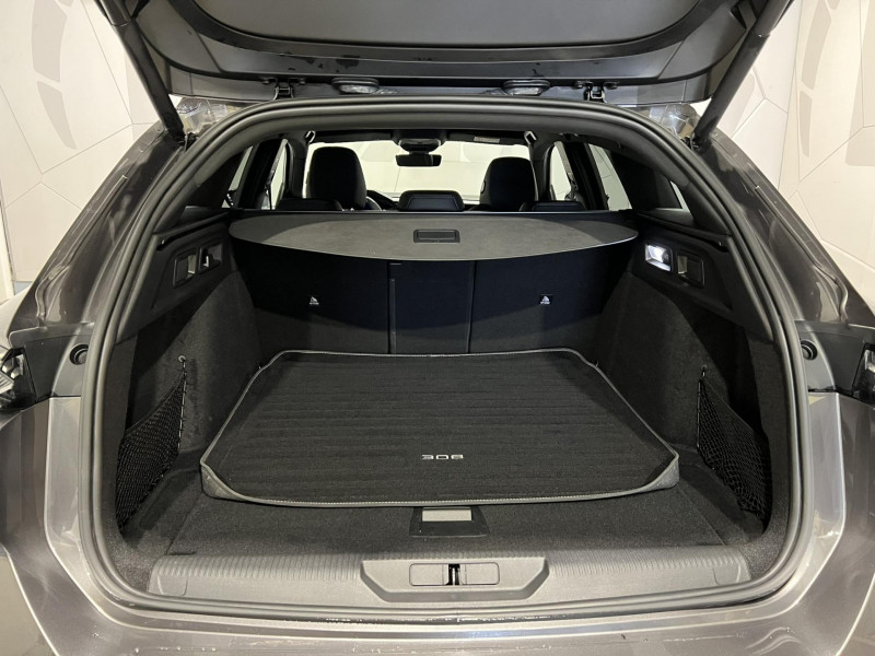 Photo 10 de l'offre de PEUGEOT 308 SW  BlueHDi 130ch S&S EAT8 GT à 23990€ chez VL Auto