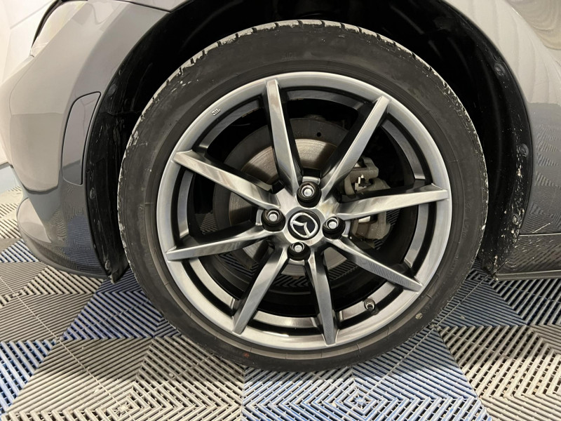 Photo 17 de l'offre de MAZDA MX-5 MX5 RF 1.5L SKYACTIV-G 131 ch Dynamique à 23490€ chez VL Auto